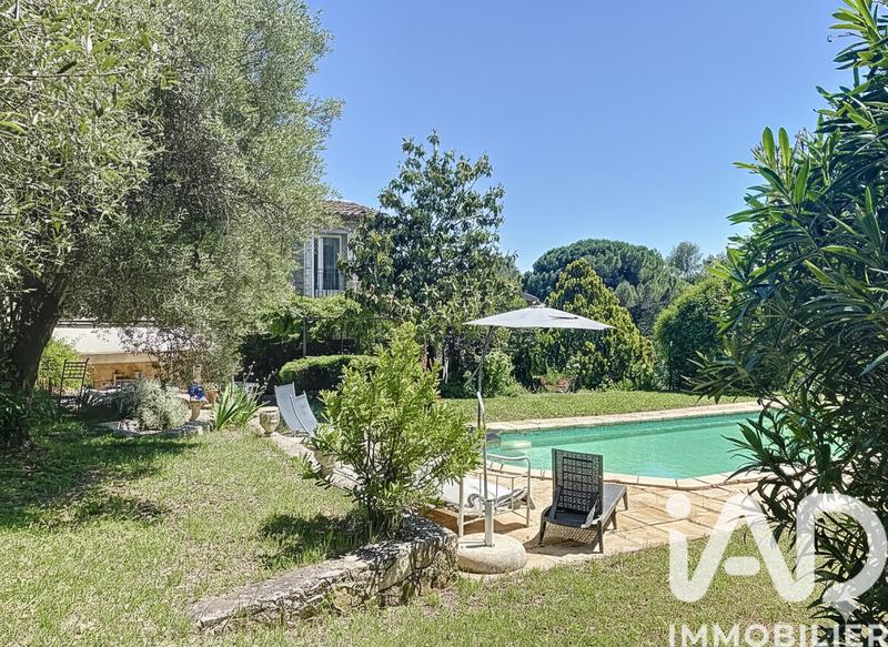 Maison - 166 m² - 6 pièces