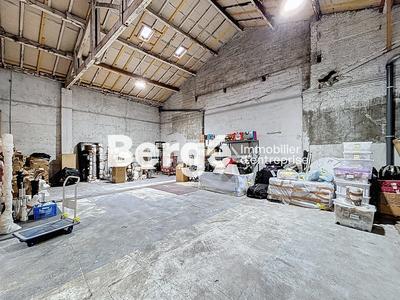 Entrepôt - 560 m²