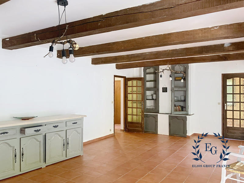 Maison traditionnelle - 179 m² - 6 pièces