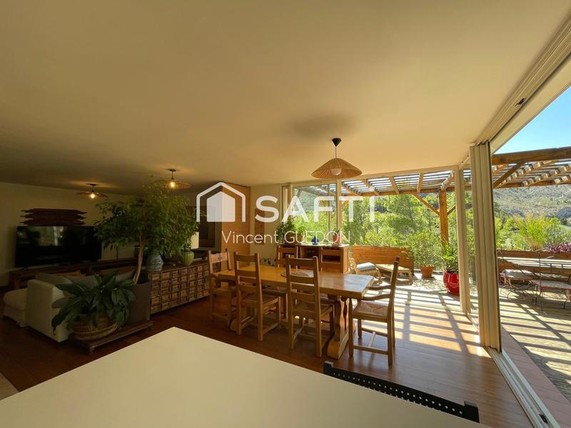 Maison - 129 m² - 5 pièces