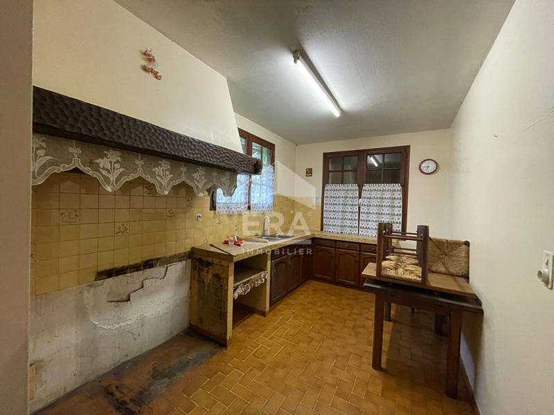 Maison - 210 m² - 8 pièces