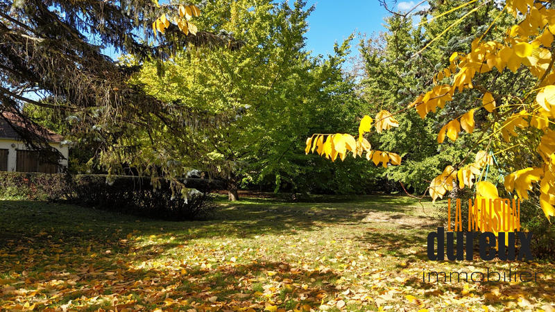 Maison - 310 m² - 12 pièces