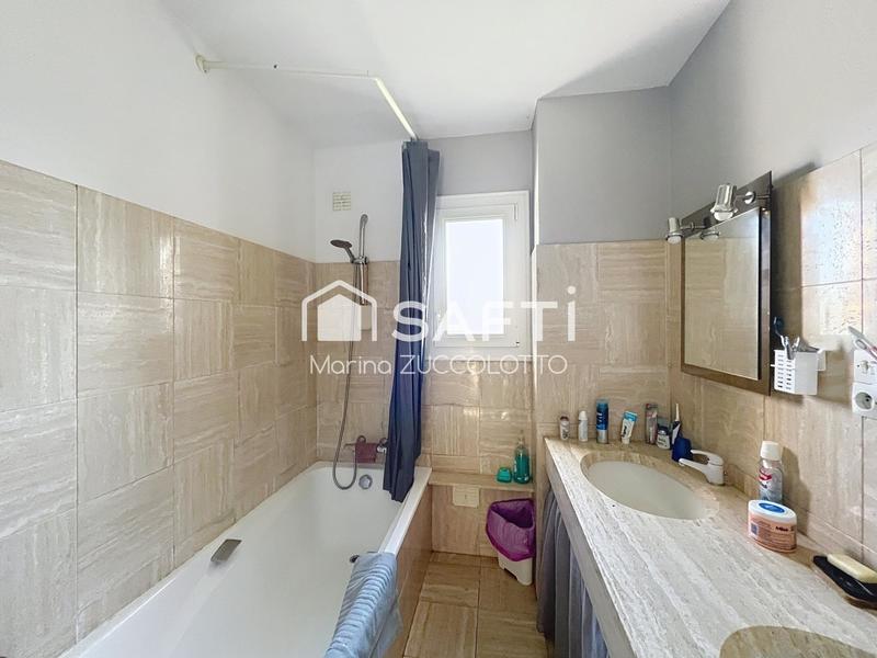 Maison - 137 m² - 5 pièces