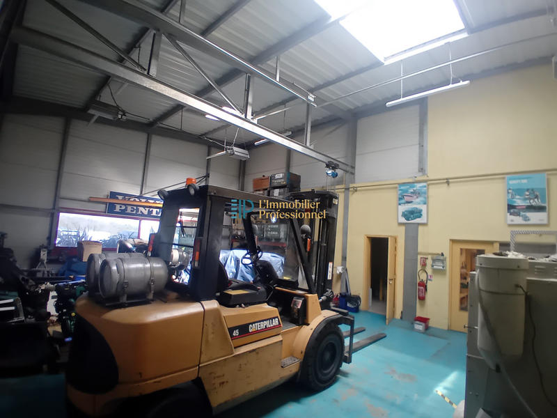 Local d'activités - 410 m²