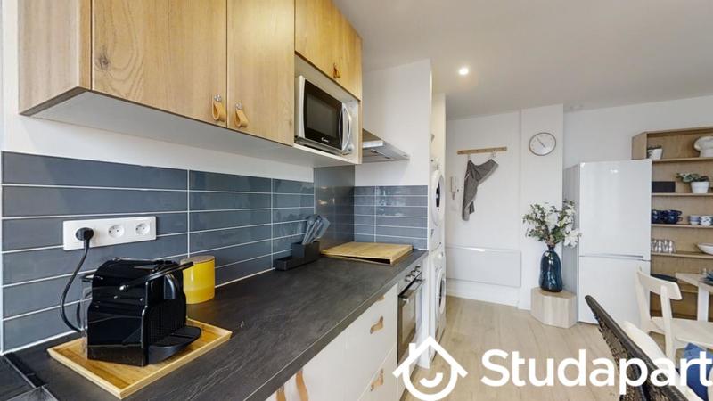 Chambre - 11 m² - 1 pièce