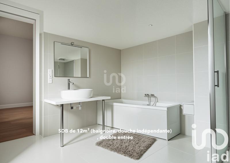 Maison - 407 m² - 12 pièces