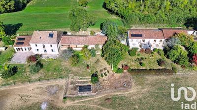 Maison - 500 m² - 13 pièces