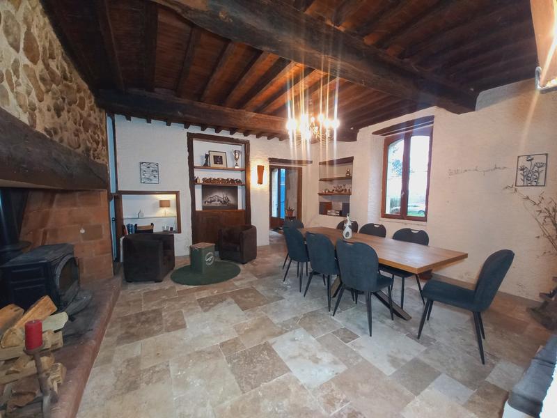 Maison - 318 m² - 8 pièces