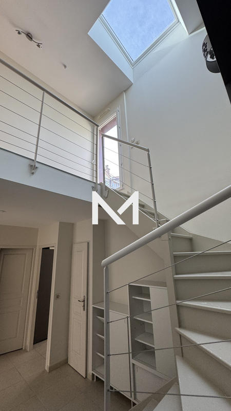 Appartement - 100 m² - 3 pièces