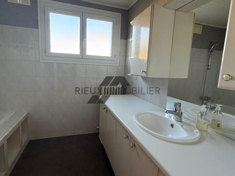 Propriété - 83 m² - 4 pièces