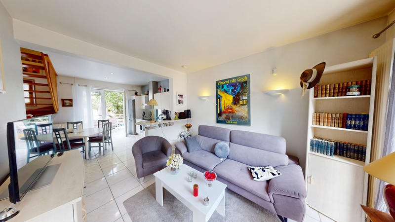 Maison - 140 m² - 5 pièces