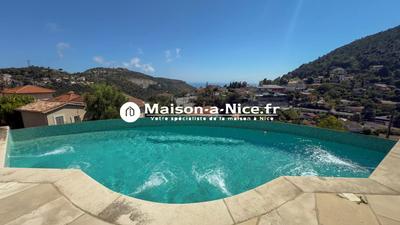 Maison - 333 m² - 10 pièces