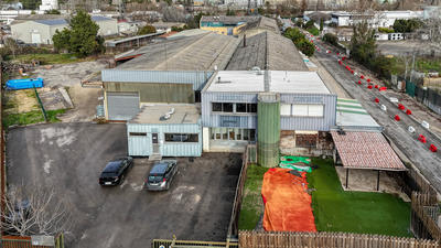 Local d'activités - 2 000 m²