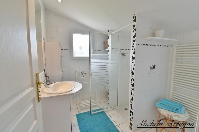 Maison - 188 m² - 9 pièces