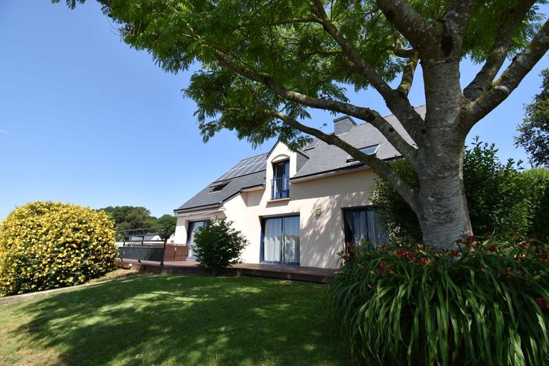 Maison contemporaine - 200 m² - 8 pièces