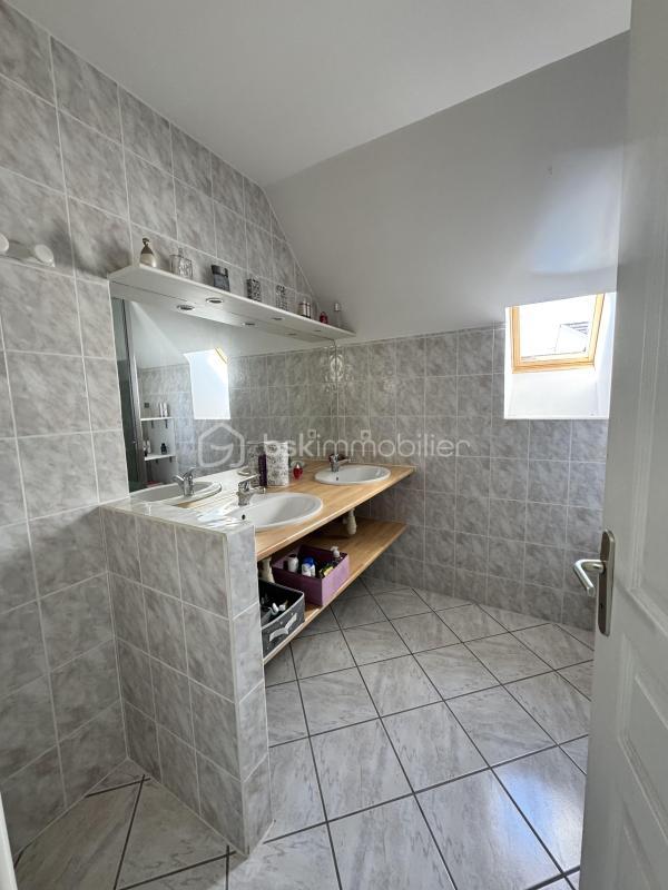 Maison de village - 168 m² - 8 pièces