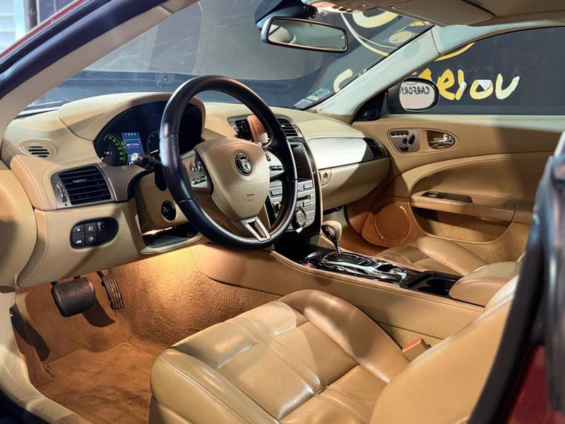 Jaguar Xk Phase I 4.2 Coupé 32v 298cv Boîte auto Sièges électriques chauffants, Radar de recul, Jantes R19