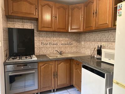 Maison - 305 m² - 15 pièces