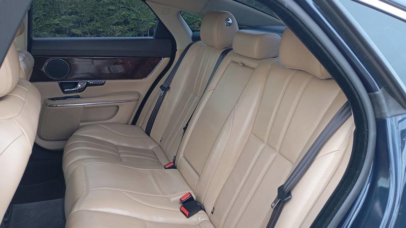 Jaguar Xj 3.0 d V6 275 Bva8 Luxe Premium Empattement Long - Automatique Toit ouvrant