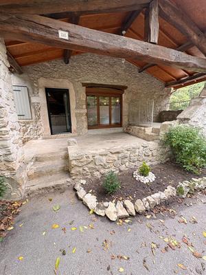 Maison - 95 m² - 3 pièces