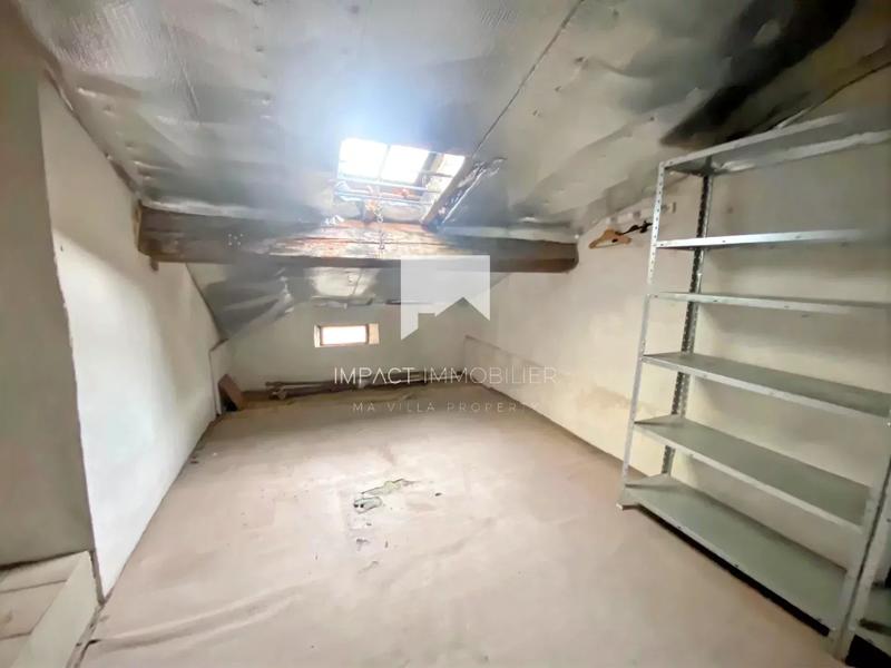 Appartement - 90 m² - 4 pièces