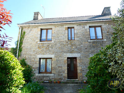 Maison - 155 m² - 8 pièces