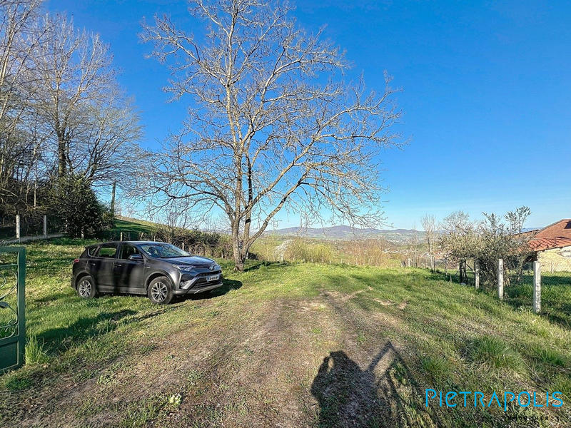 Maison - 101 m² - 5 pièces