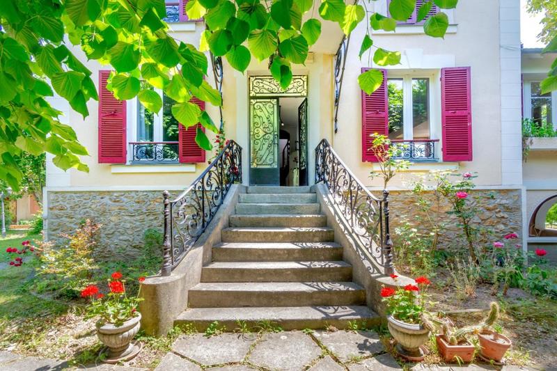 Maison bourgeoise - 255 m² - 9 pièces