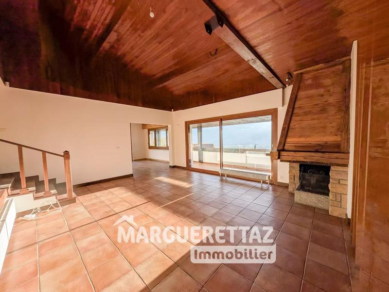 Villa - 214 m² - 6 pièces