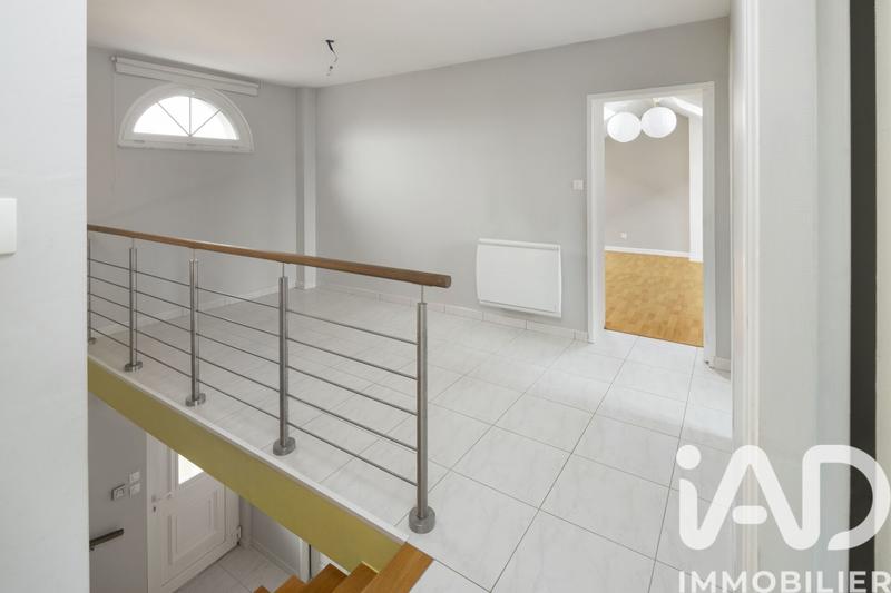 Maison - 127 m² - 5 pièces