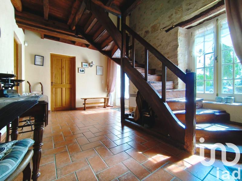 Maison - 700 m² - 24 pièces