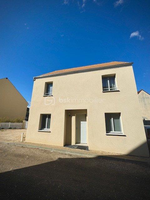 Maison - 94 m² - 5 pièces