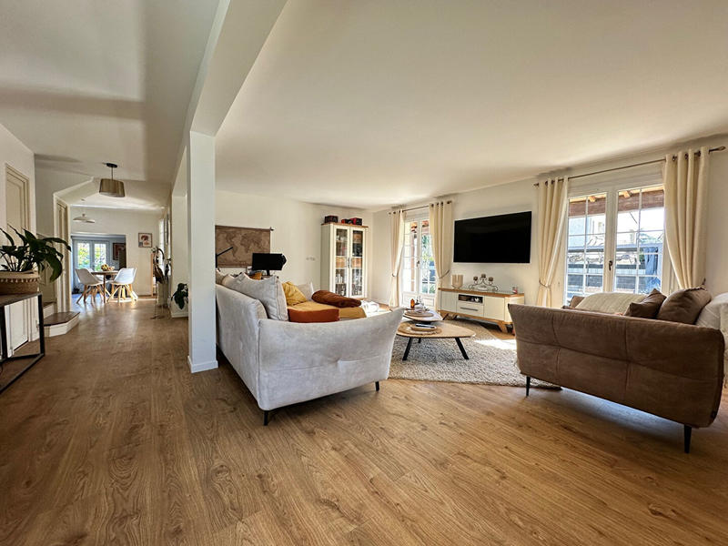 Maison - 156 m² - 6 pièces