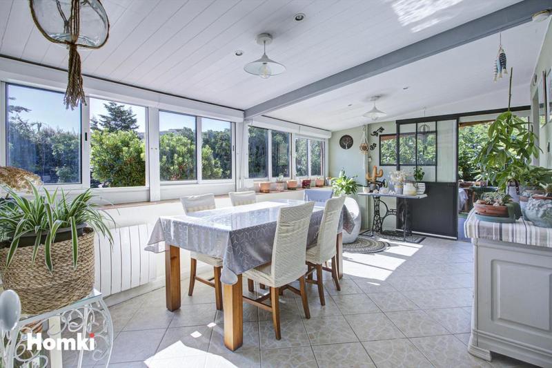 Maison - 172 m² - 7 pièces