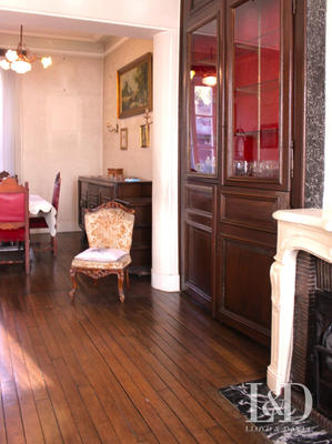 Maison - 243 m² - 7 pièces