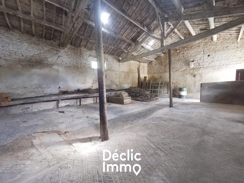 Grange - 142 m² - 1 pièce