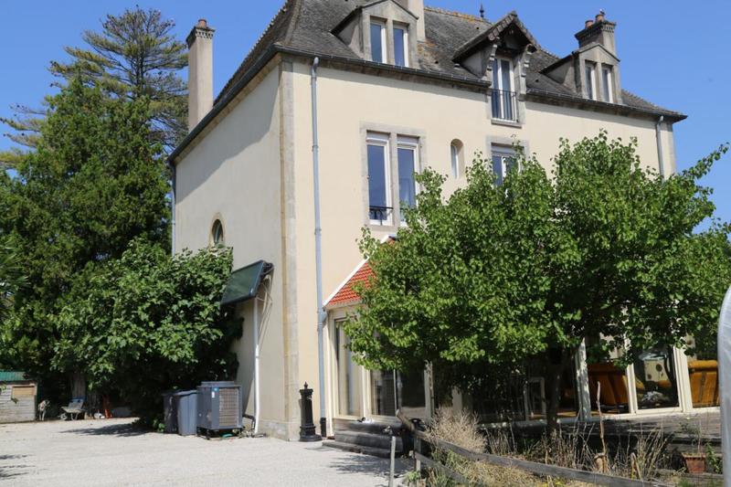 Maison de maîtres - 300 m² - 9 pièces