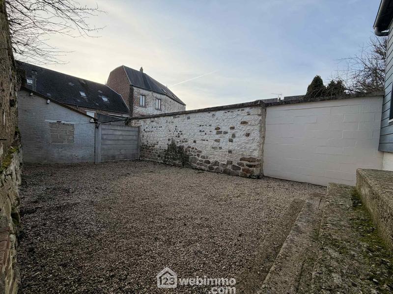 Maison - 98 m² - 5 pièces