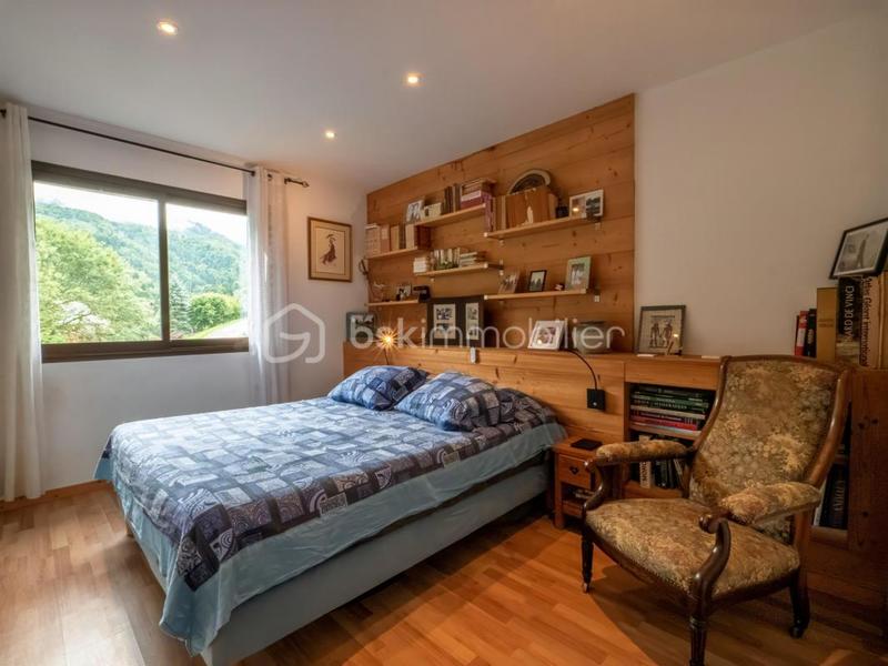 Maison - 190 m² - 8 pièces