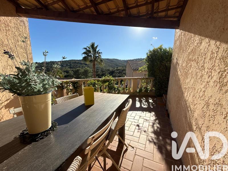 Maison - 100 m² - 6 pièces