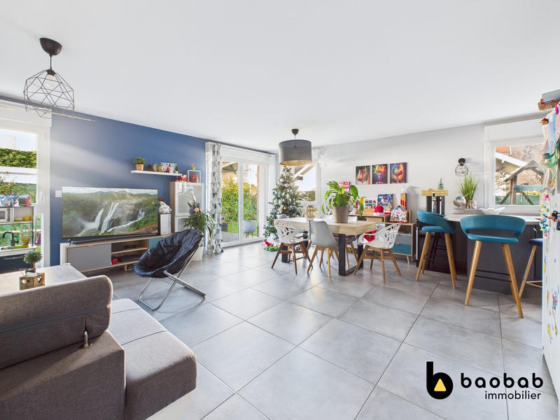 Appartement - 90 m² - 4 pièces