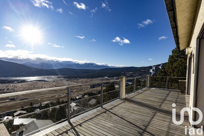 Châlet - 356 m² - 7 pièces