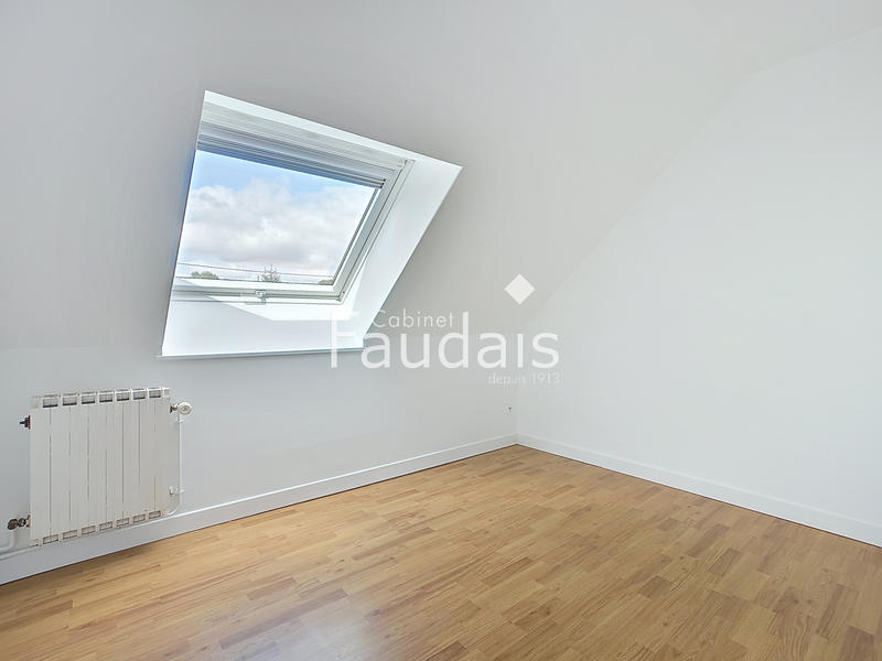 Maison - 198 m² - 8 pièces