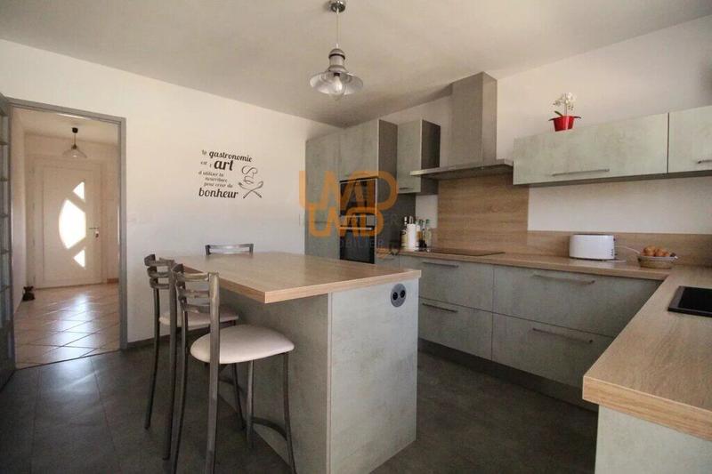 Maison - 160 m² - 3 pièces