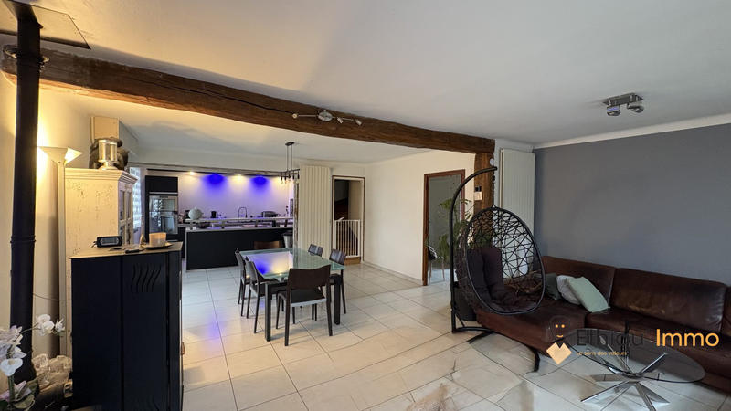 Maison - 174 m² - 7 pièces