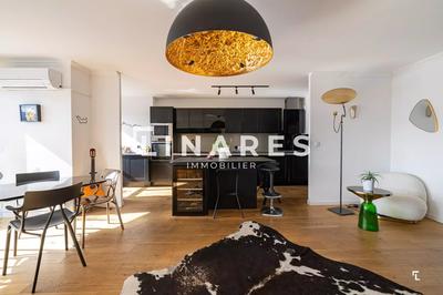 Appartement - 94 m² - 4 pièces