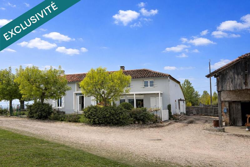 Maison - 213 m² - 7 pièces