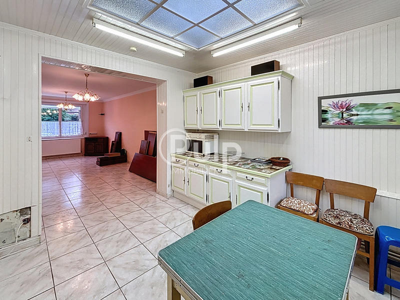 Maison - 85 m² - 5 pièces