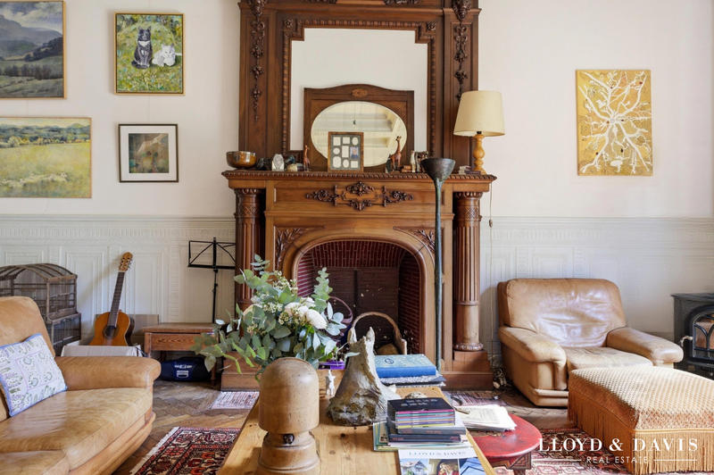 Maison - 392 m² - 12 pièces