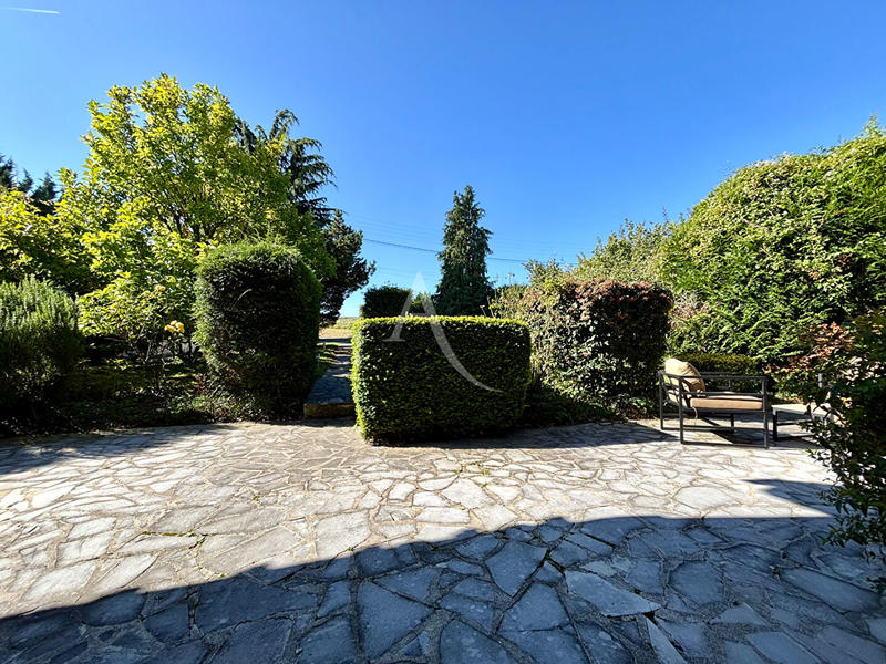 Maison - 163 m² - 7 pièces